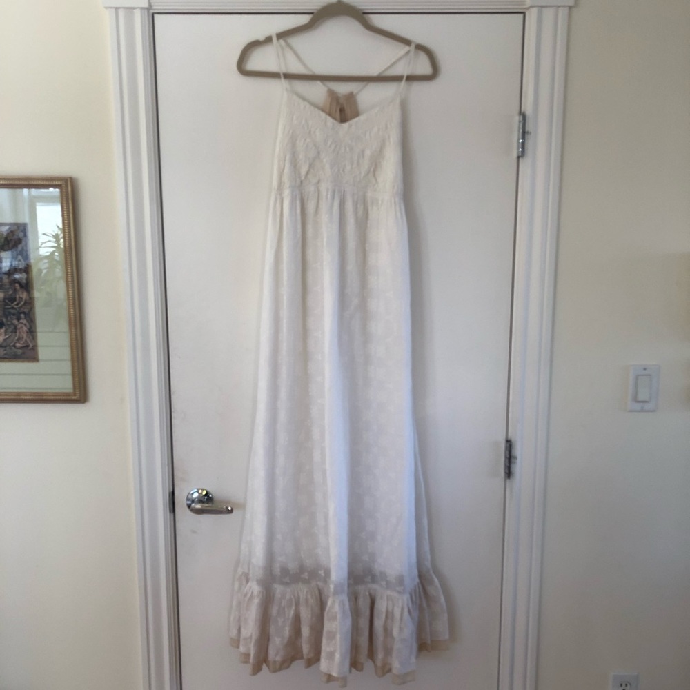 A Pea in the Pod Maxi Maternity Dress